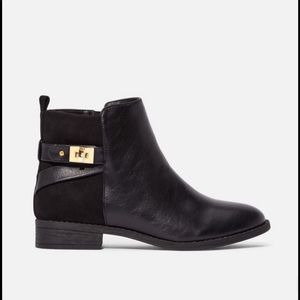 Just Fab Austin ankle booties